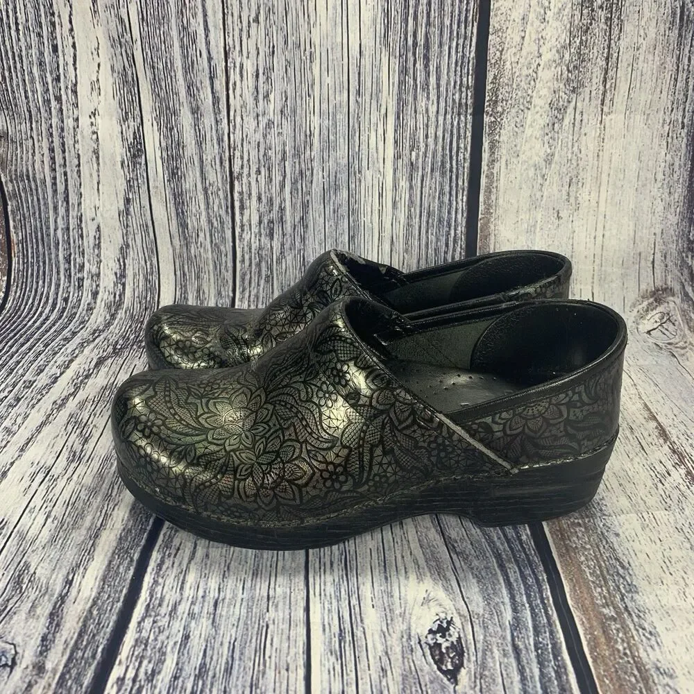 Dansko Floral Black Embossed Leather Professional Clogs Women’s 39